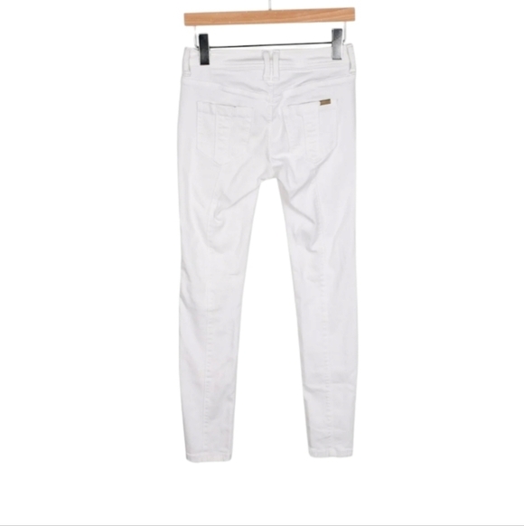 Burberry Brit Skinny leg Mid-rise Zip Closure five pockets white jeans. Size 28. - Picture 4 of 8